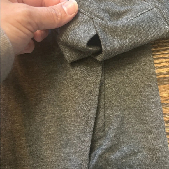 Women’s‎ Under Armour Dark gray Funnel Neck Sweatshirt Size S - Picture 4 of 6